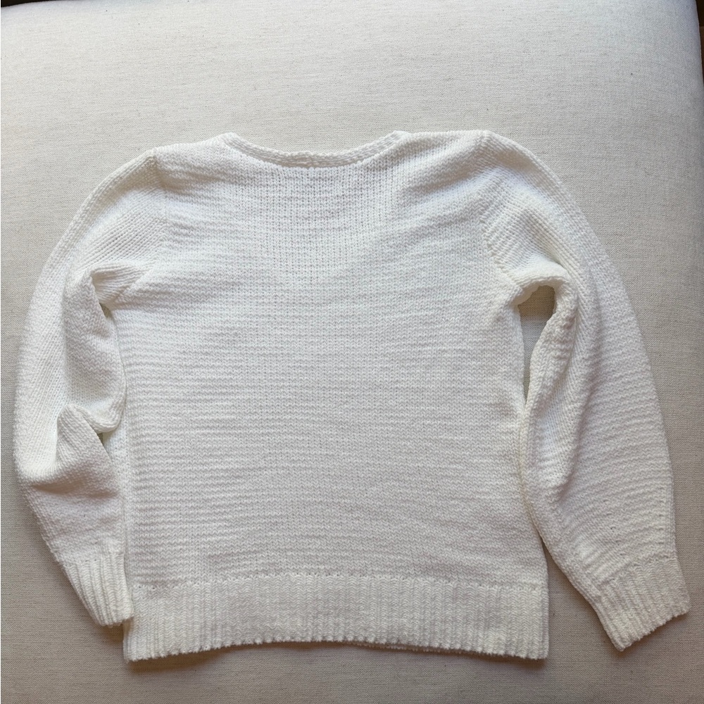 Abercrombie & Fitch Classic White V Neck Sweater